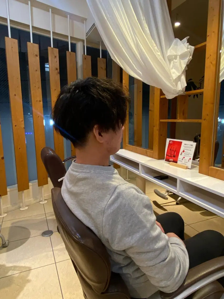 メンズ マッシュ 刈り上げ 青山 光のヘアスタイル