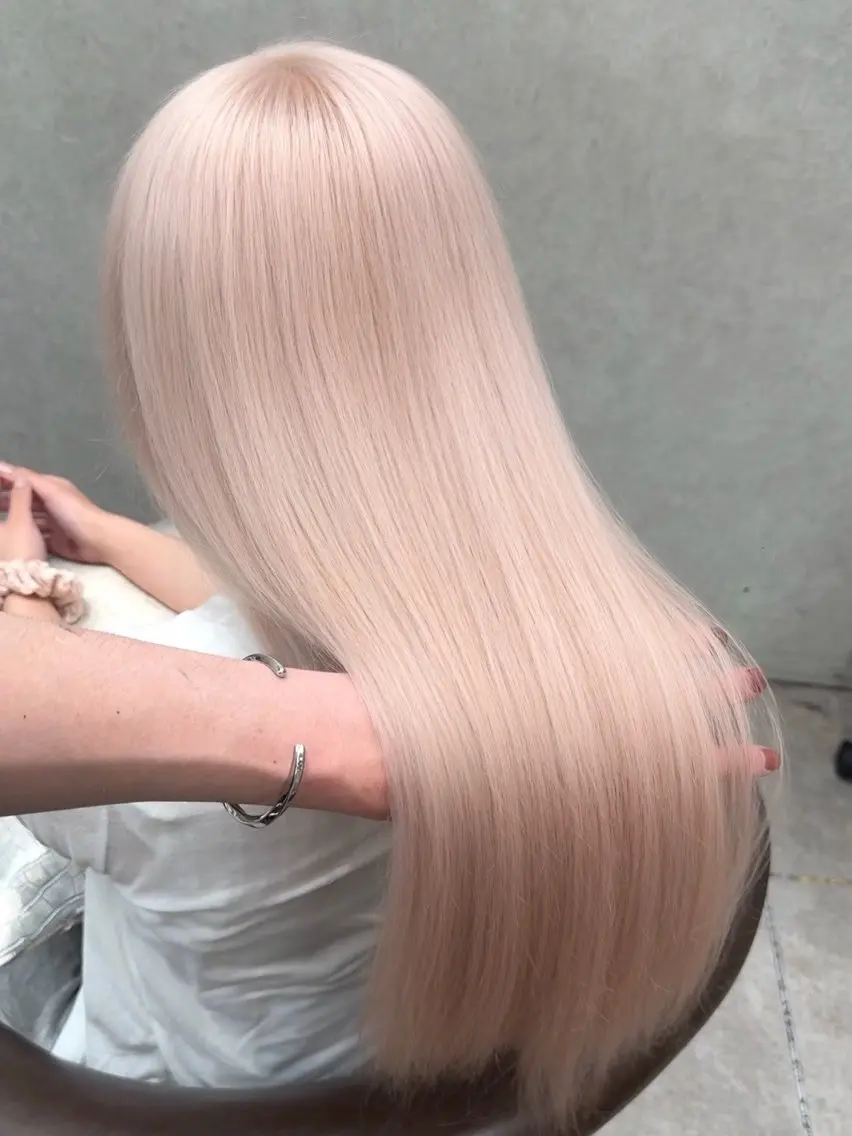 ロング シールエクステ エクステ 髪質改善 レイヤーカット ロング ヘアカラー 💎kyohei／ 透明感カラー💎のヘアスタイル