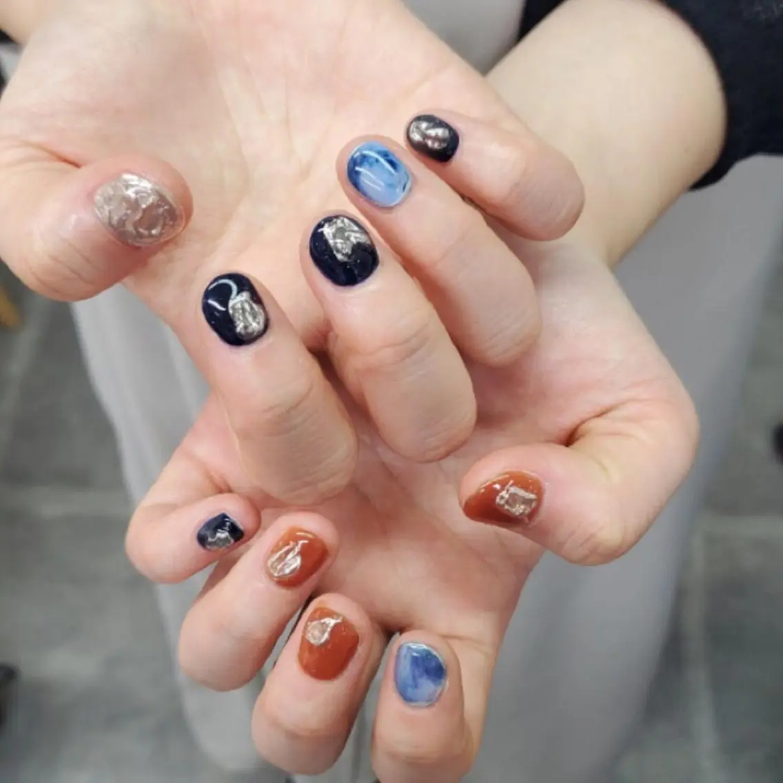 ネイル アートネイル ジェルネイル ミラーネイル ニュアンスネイル スカルプネイル nailstudio eviz新宿店のネイルデザイン