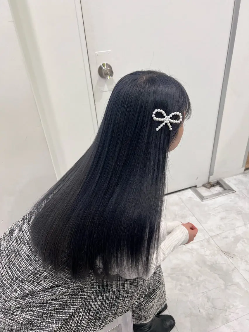 ロング カラー カット ヘアカラー トリートメント ヘッドスパ ヘアセット 赤み消し🌿 透明感カラー🫧のヘアスタイル