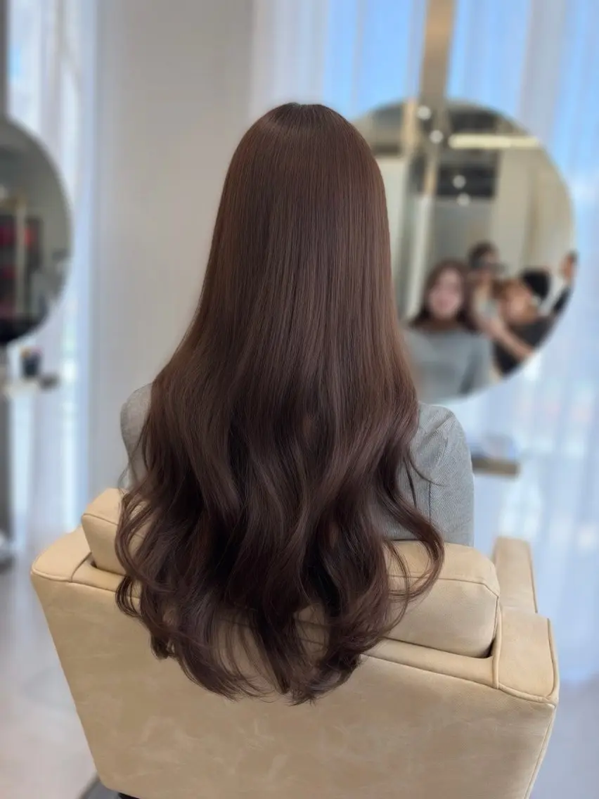 ロング カラー ヘアアレンジ カット ヘアカラー トリートメント ベージュ/透明感 治野心のヘアスタイル