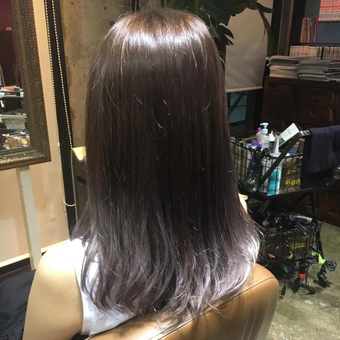 セミロング カラー グラデーションカラー 北條 優輝のヘアスタイル