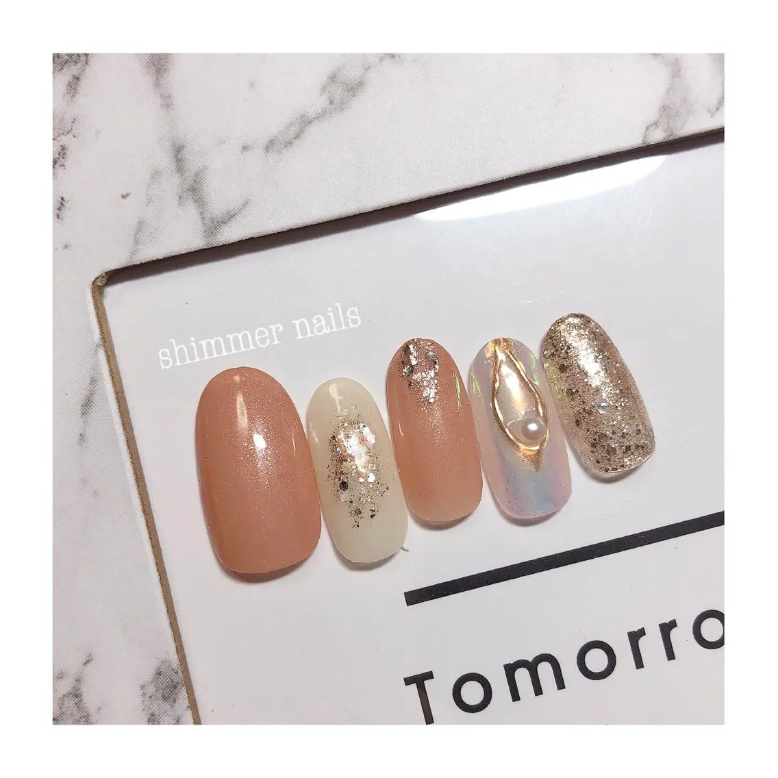 ネイル オーロラネイル フットネイル shimmer nailsのネイルデザイン