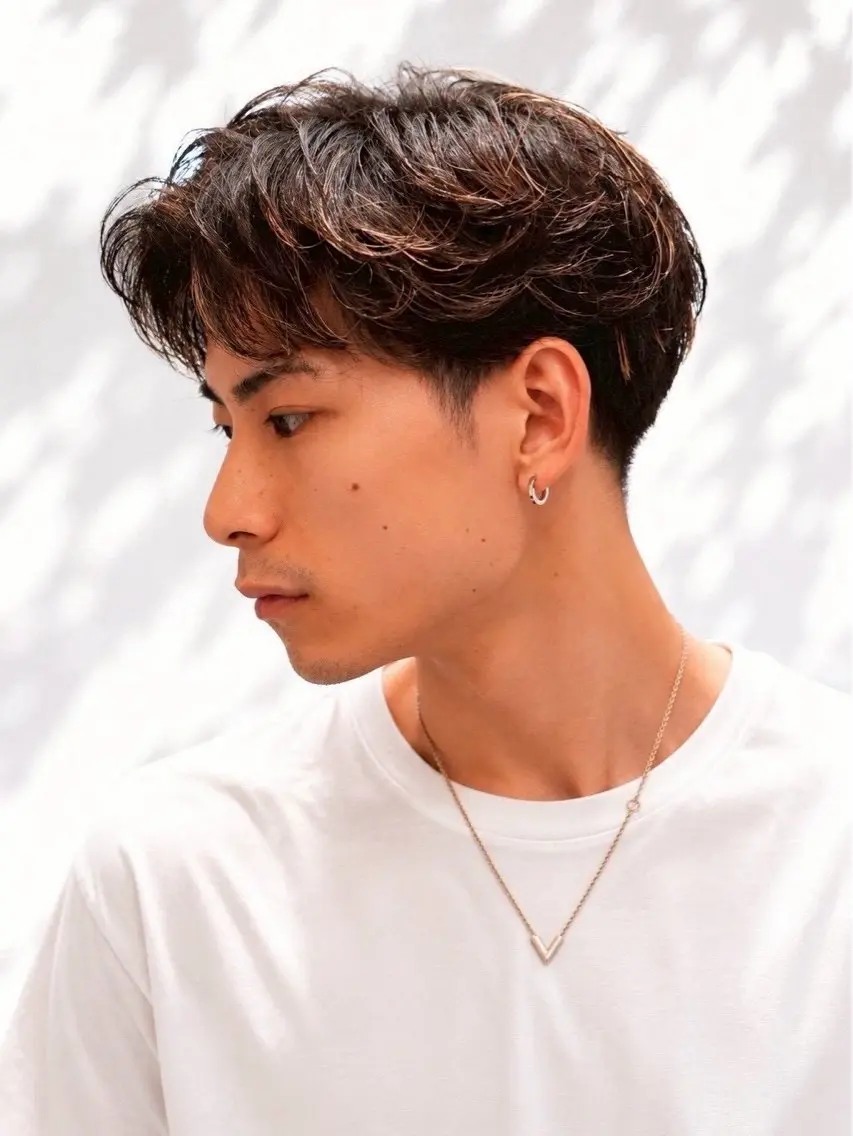 ミディアム 伊藤 遼のヘアスタイル
