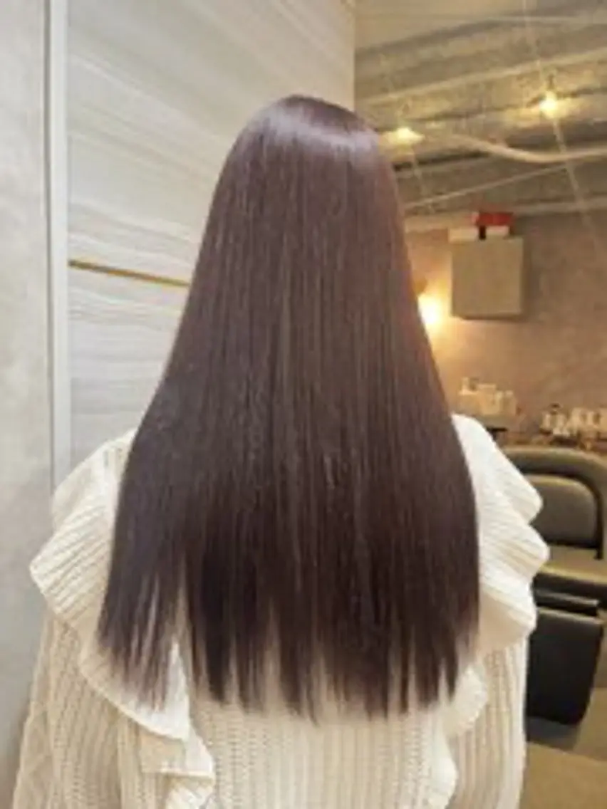 ロング カラー elu あやね💜 🫧カラー・縮毛矯正のヘアスタイル