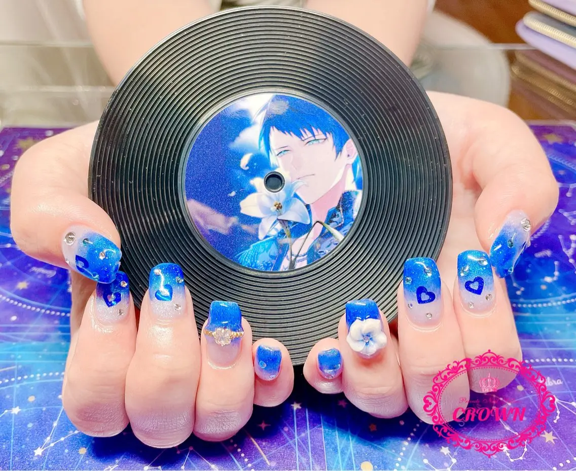 ネイル CROWN プライベートサロンのネイルデザイン