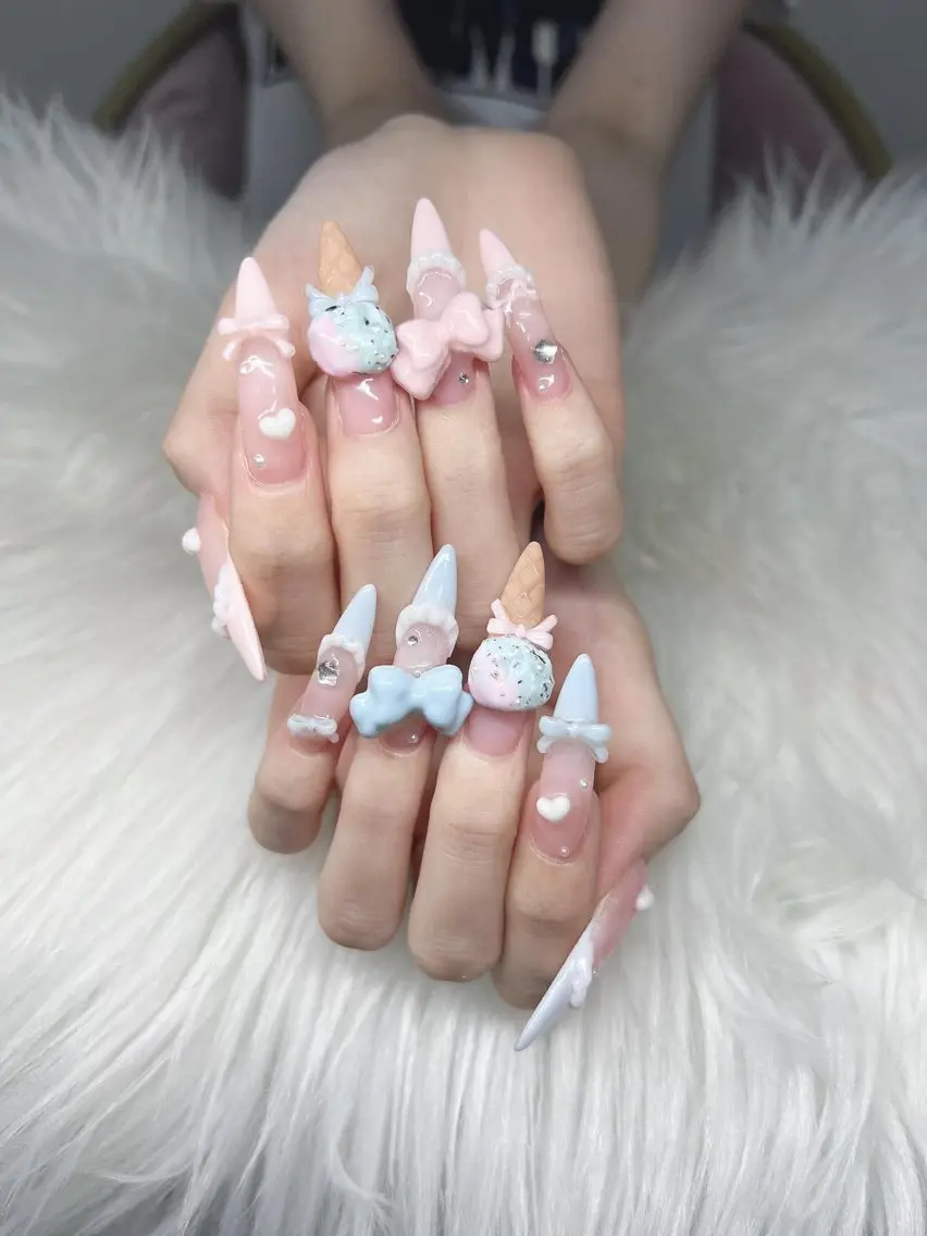 ネイル Lee Nailsのネイルデザイン