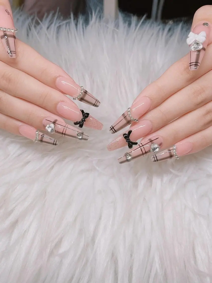 ネイル Lee Nailsのネイルデザイン