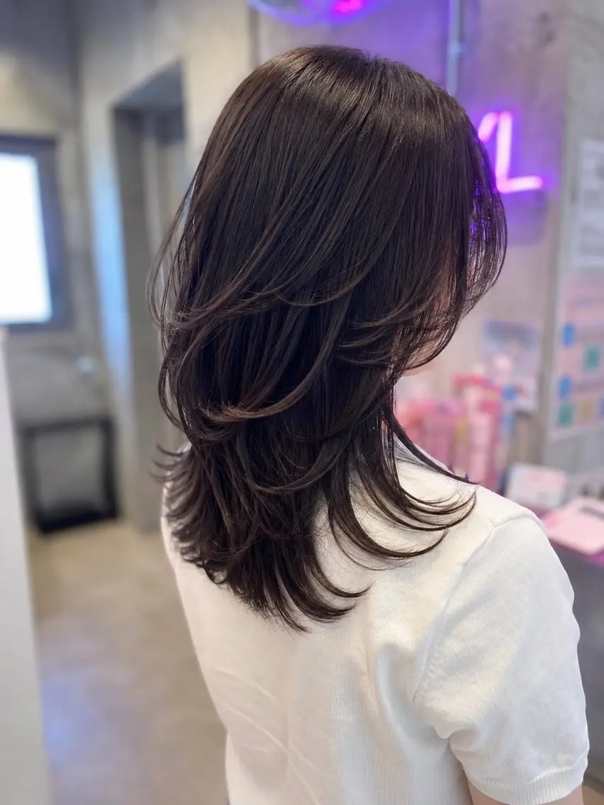 セミロング 艶髪特化矯正カット ✨️MOMOEのヘアスタイル