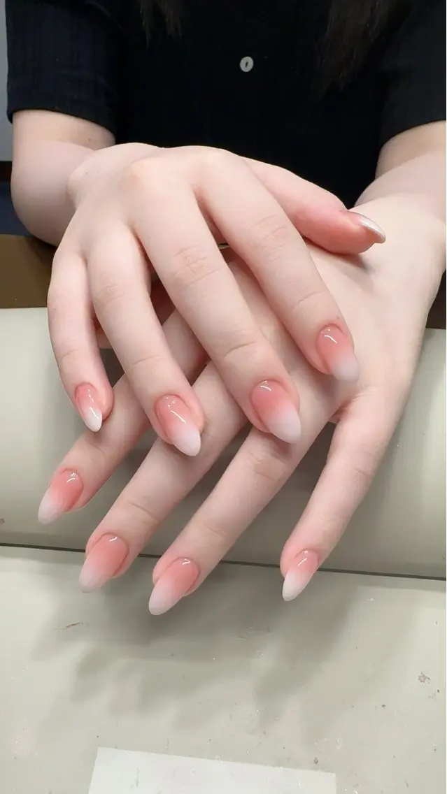 ネイル ハンドネイル 伊藤 仙奈のネイルデザイン