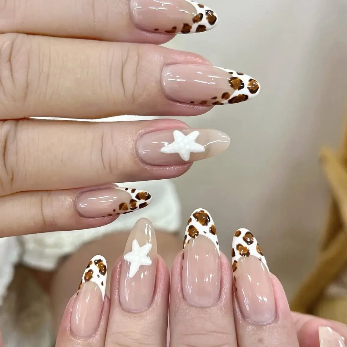 ネイル フットネイル フレンチネイル 韓国ネイル ロングネイル マグネットネイル Lee _nailのネイルデザイン