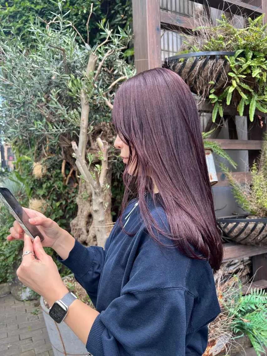 ミディアム 似合わせレイヤー ＆縮毛矯正のヘアスタイル