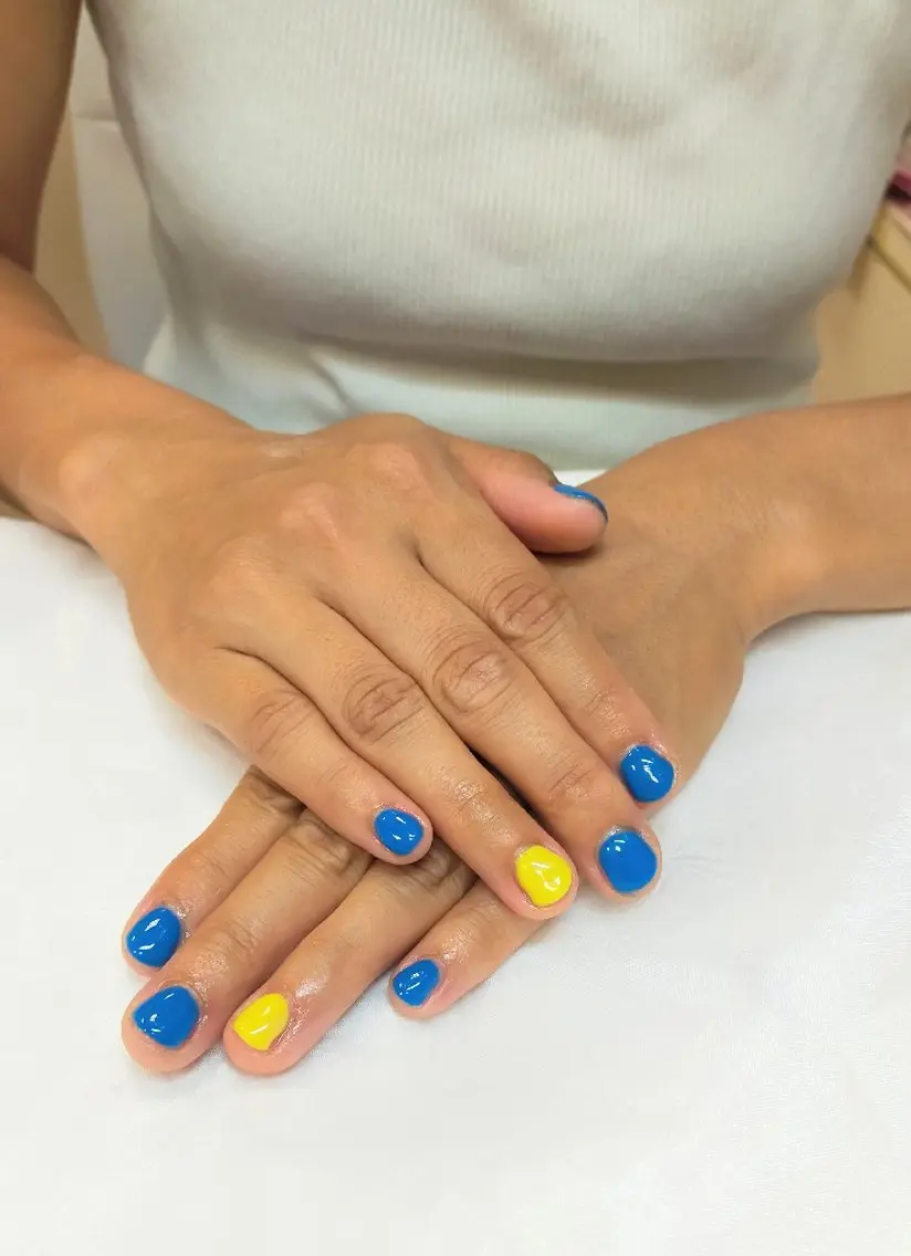 ネイル ワンカラーネイル ショートネイル 夏ネイル maruyasu. yのネイルデザイン