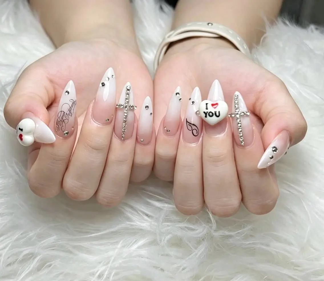 ネイル 長さ出し フラワーネイル 韓国ネイル ロングネイル ネイルチップ ハンドネイル ハンドケア Neko Nemnail京都店のネイルデザイン