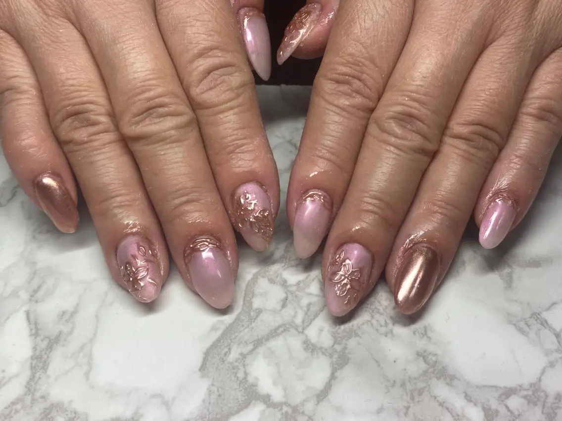 ミディアム ネイル Beauty Salon Lunaのエステ・リラクイメージ