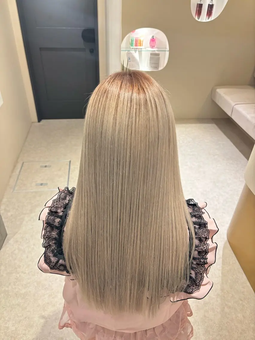 ロング 篠崎 加奈のヘアスタイル