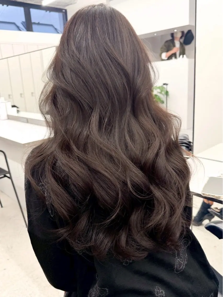 ロング ヘアカラー 透明感カラー Lity🤍ྀིaiのヘアスタイル