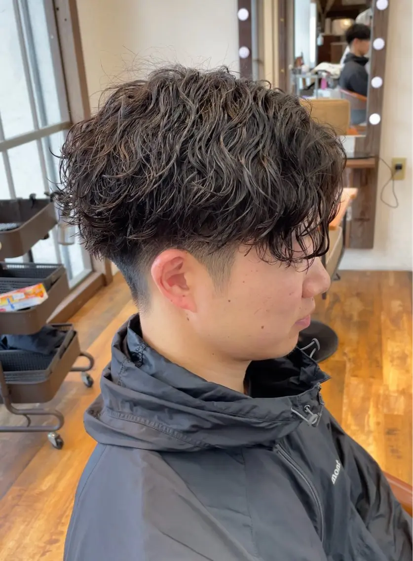 パーマ メンズ メンズパーマ 波巻きパーマ 林 侑弥のヘアスタイル