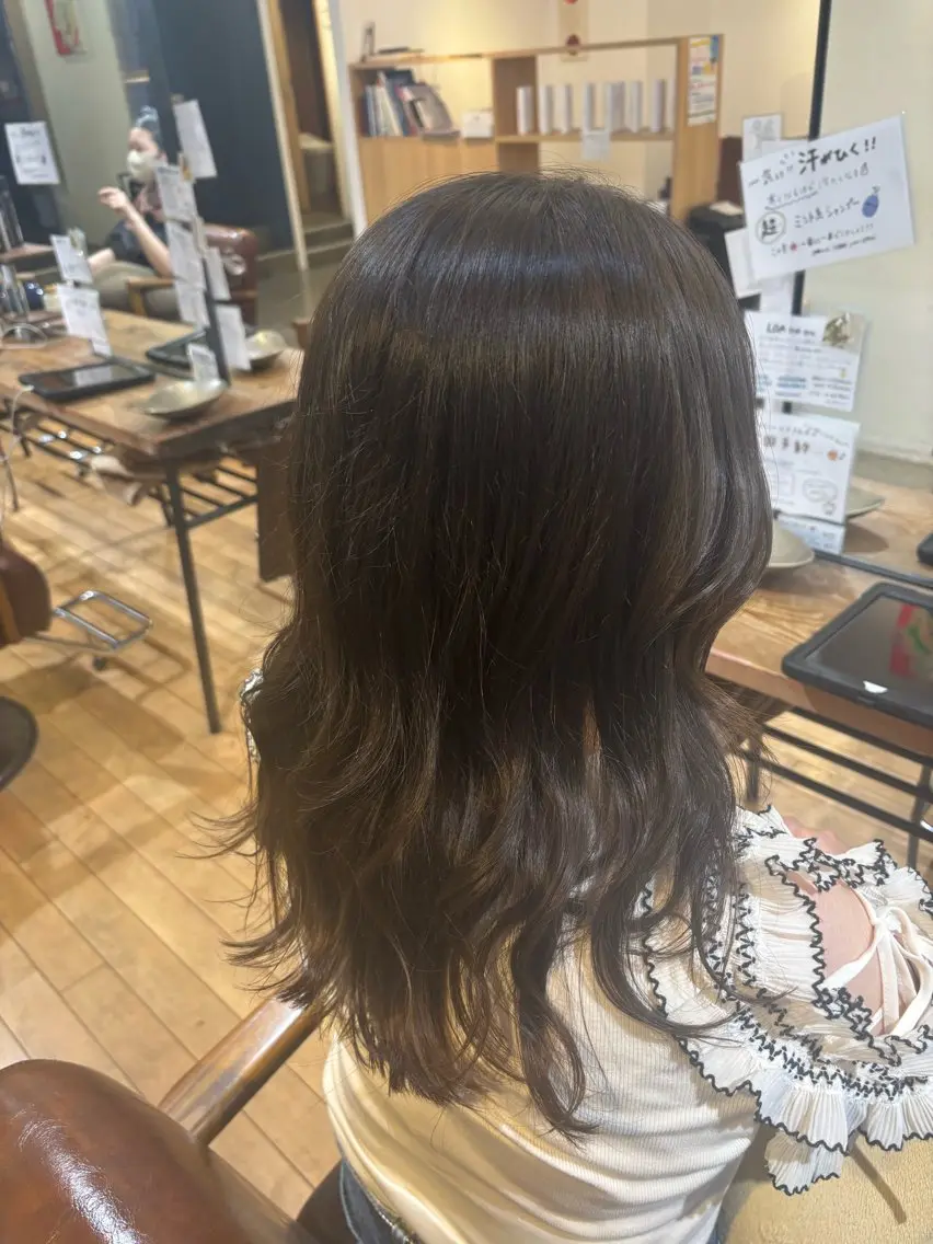 セミロング hitoHito 〽️かしわぎ❣️のヘアスタイル