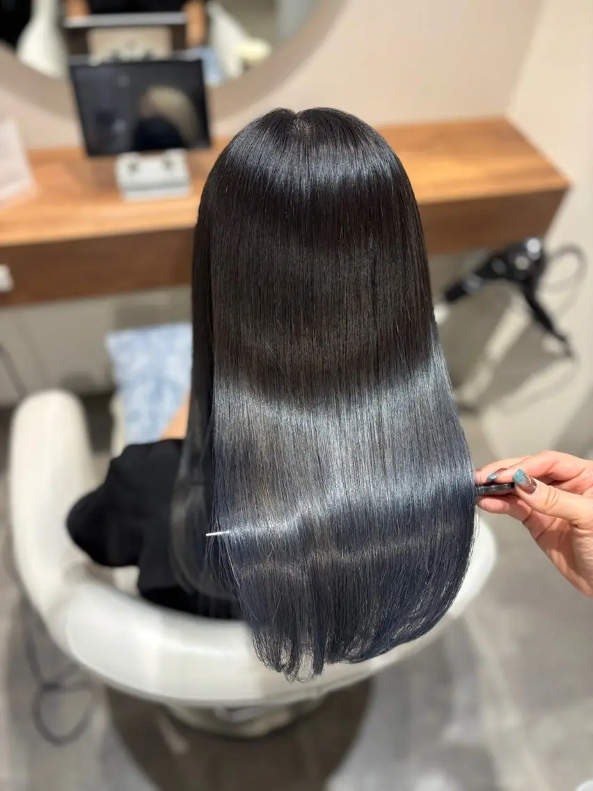 セミロング カット ヘアカラー トリートメント 美髪特化 🤍erikaのヘアスタイル
