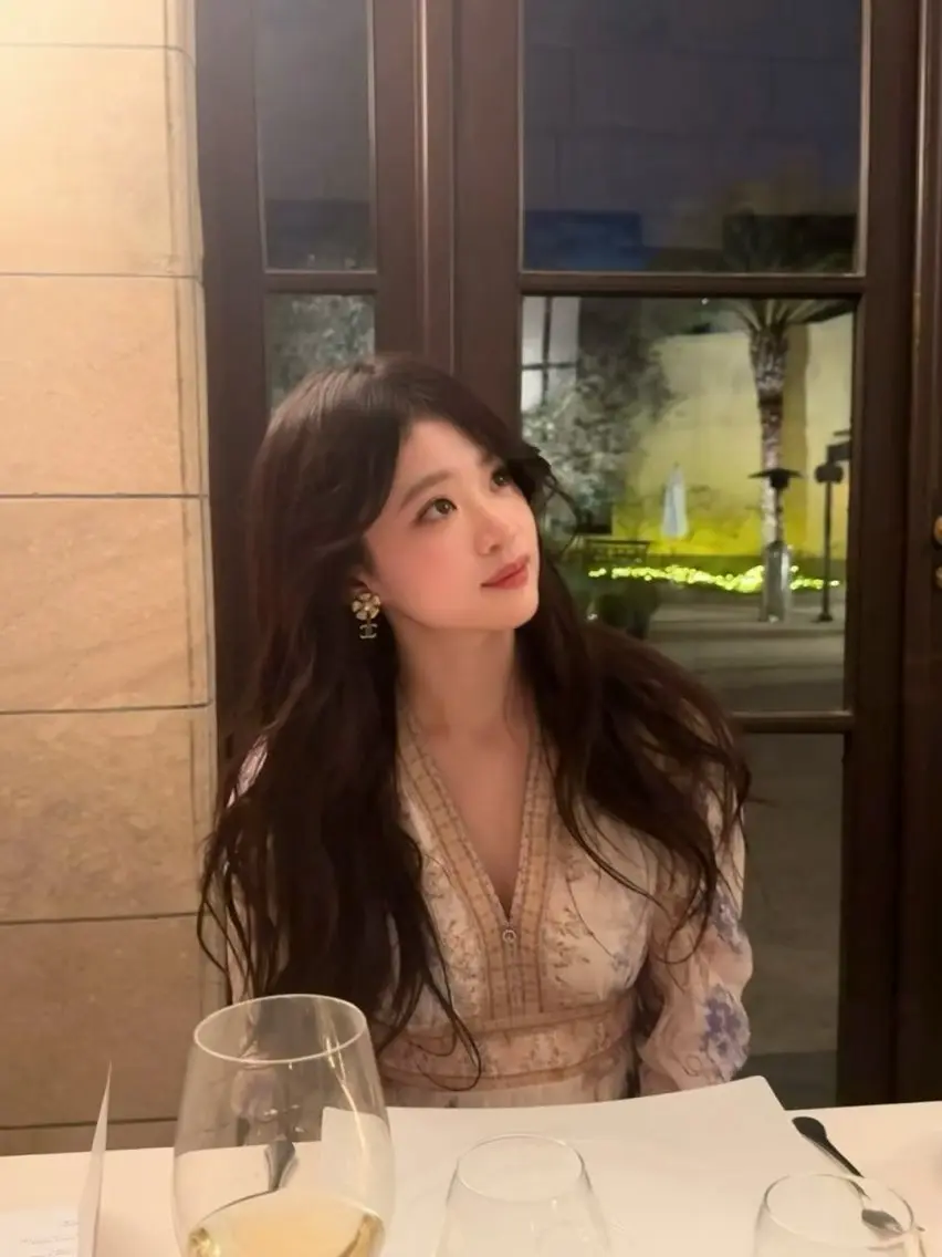 ロング YS上野 エクステ専門店のヘアスタイル