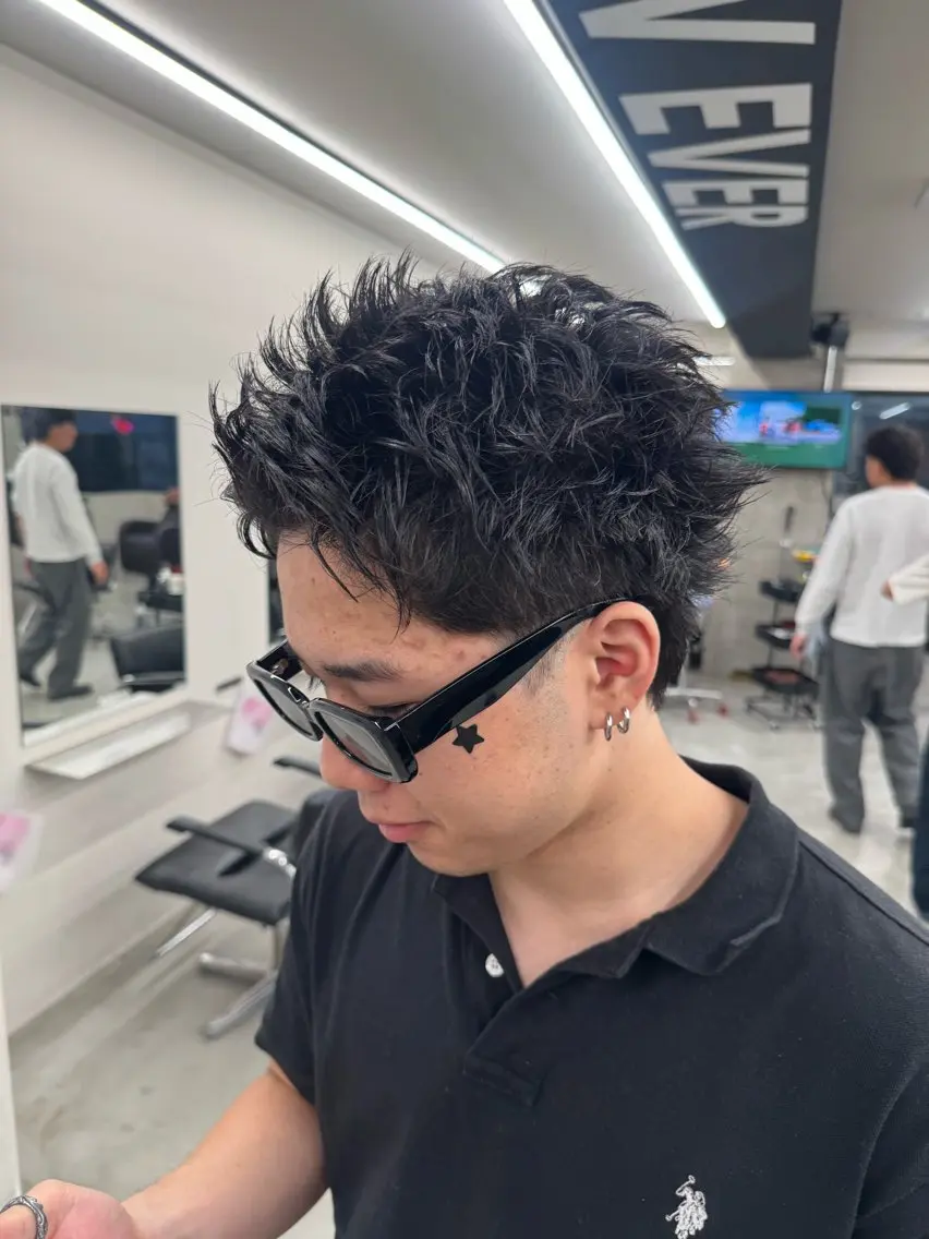 ショート メンズ スパイキーショート ショートヘア ワックス脱毛 優菜/ メンズパーマのヘアスタイル