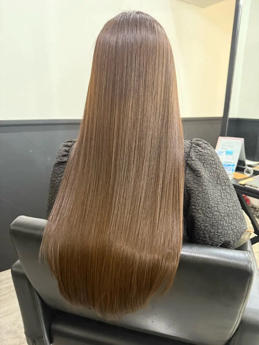 【💎人気No.2 平日限定💎】💇♀️カット + 🎨イルミナカラー + 🌟オージュアTR💰11,000円の写真