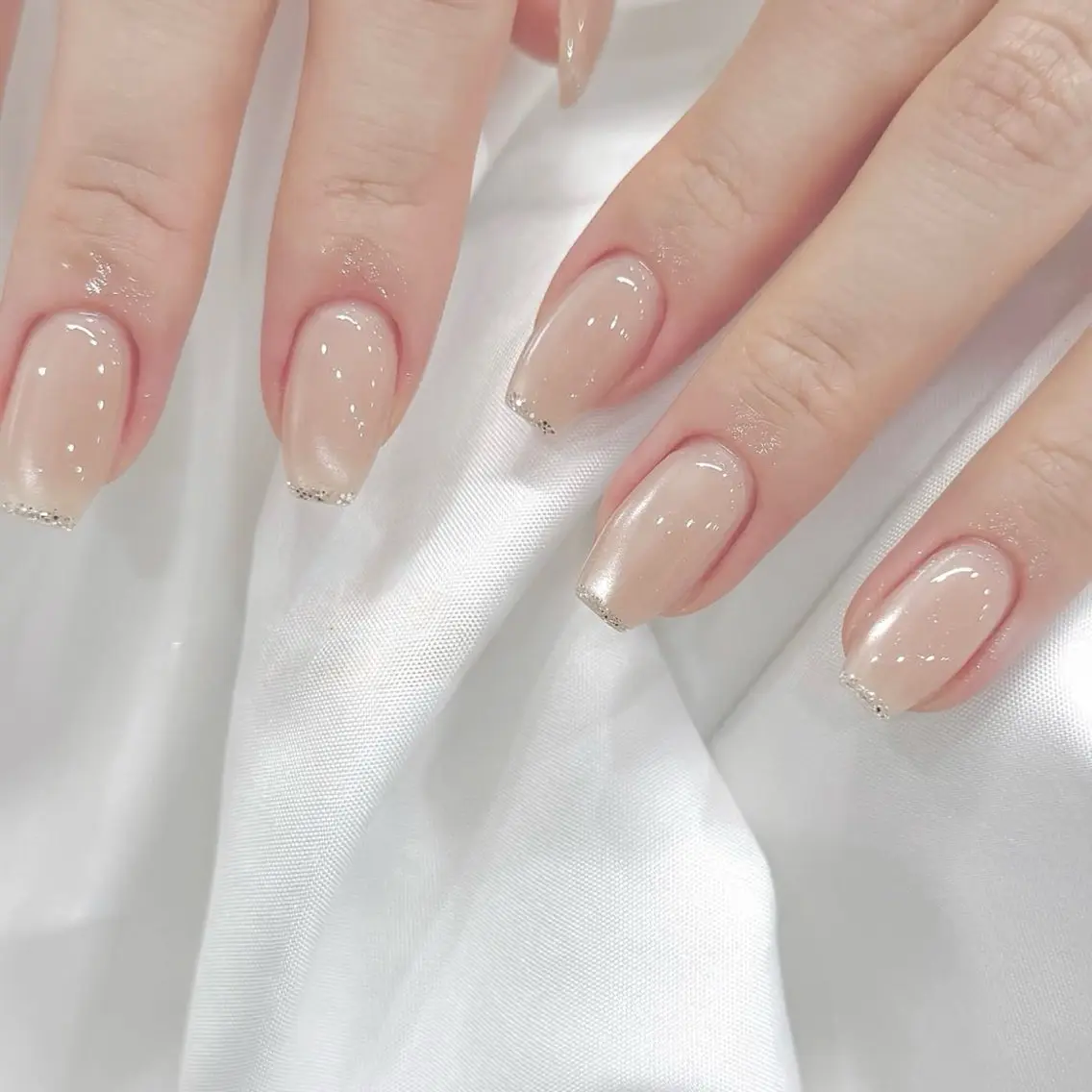ネイル アートネイル フレンチネイル ジェルネイル グラデーション 韓国ネイル ハンドネイル ハンドケア Akina Nail 亀戸のネイルデザイン