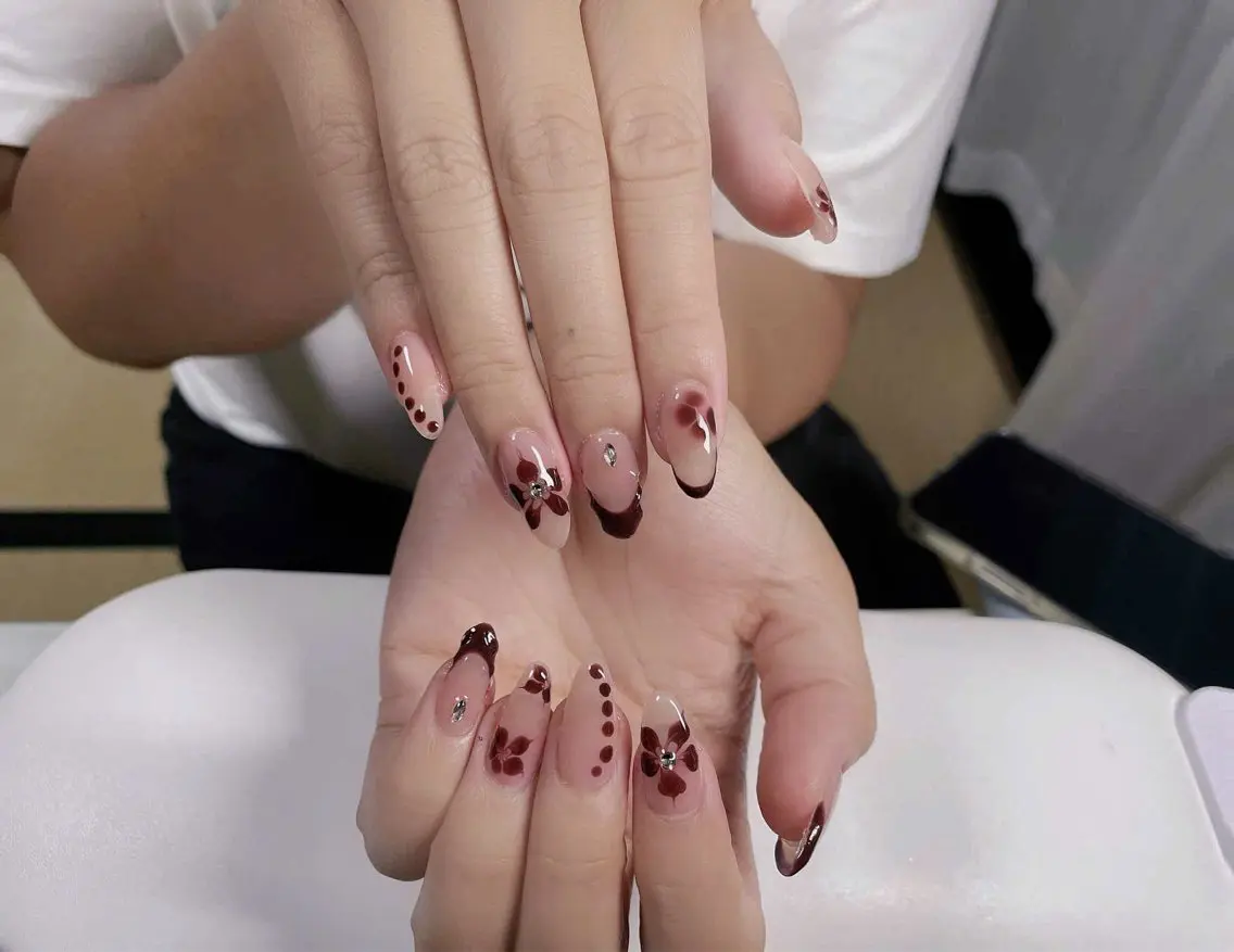 ネイル EMI NAILSのネイルデザイン