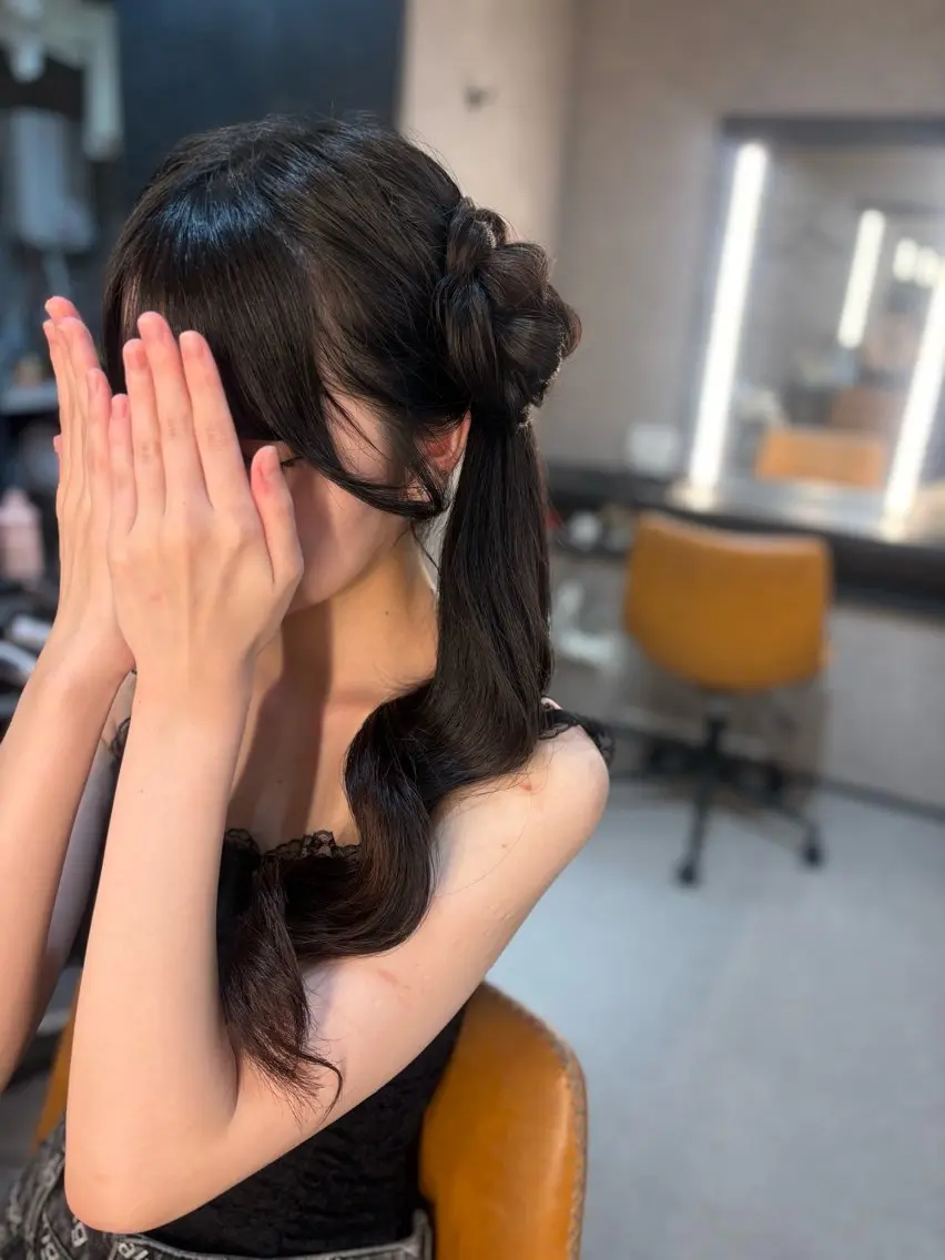 ロング ヘアアレンジ お団子ヘア ヘアメイク スーのその他イメージ