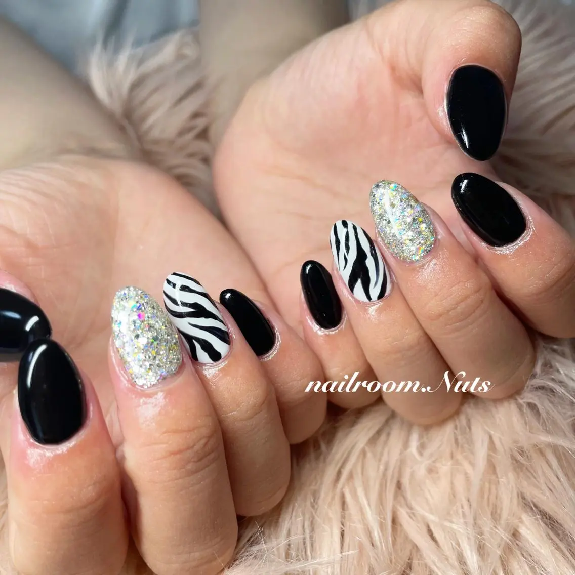 ネイル ハンドネイル nailsalon Nutsのネイルデザイン
