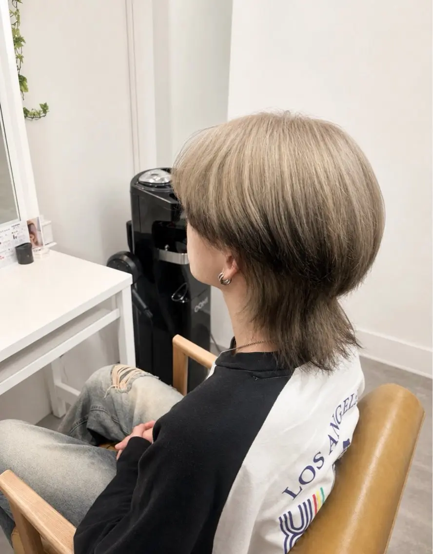 カラー メンズ 手島 美月のヘアスタイル