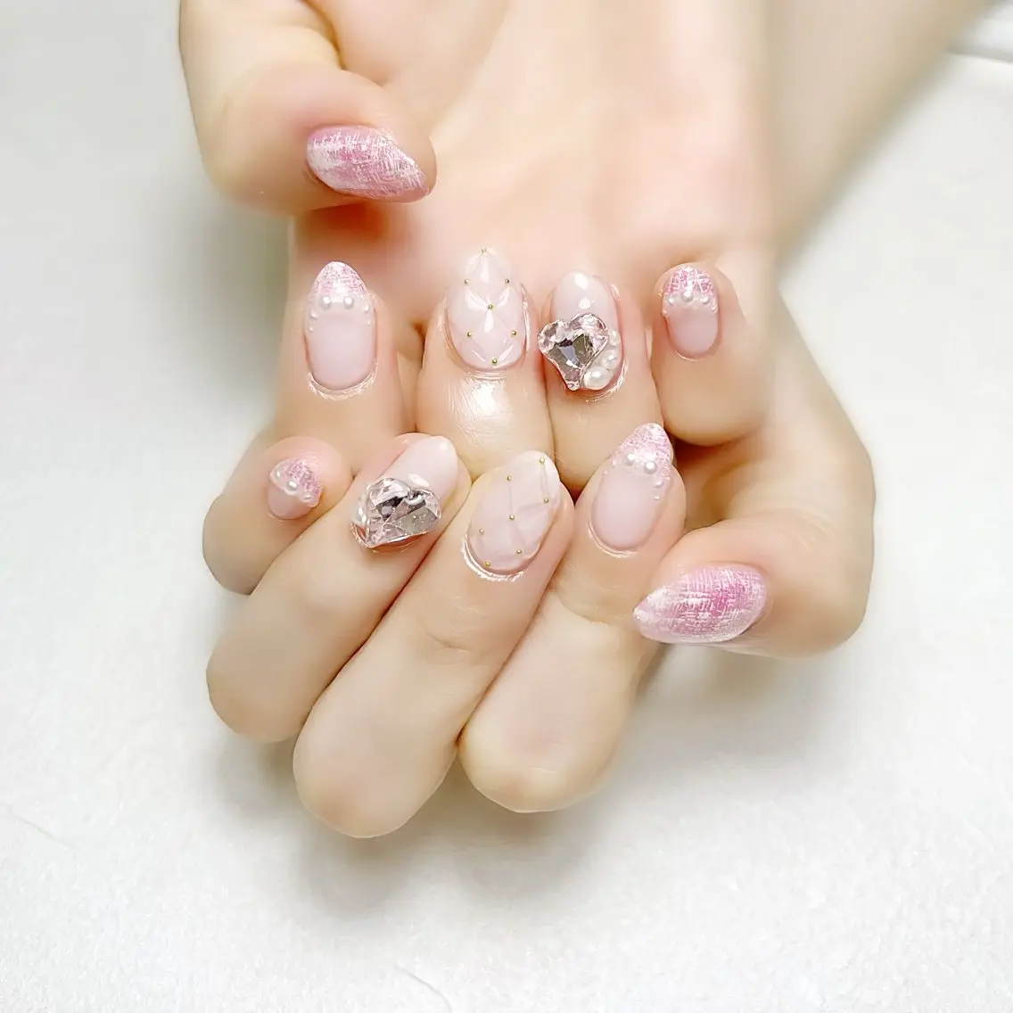 ネイル ガーリー キラキラネイル 韓国ネイル ピンク ツイードネイル rouse nail RISATOのネイルデザイン