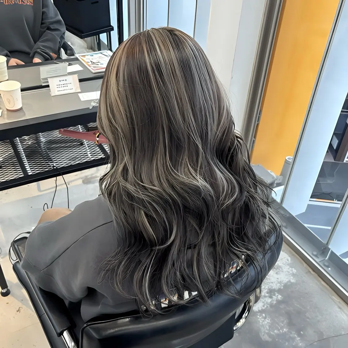 セミロング カラー ヘアアレンジ メンズ ヘアカラー トリートメント 🍀淡色×ブリーチ/ ベージュ✨RINOのヘアスタイル