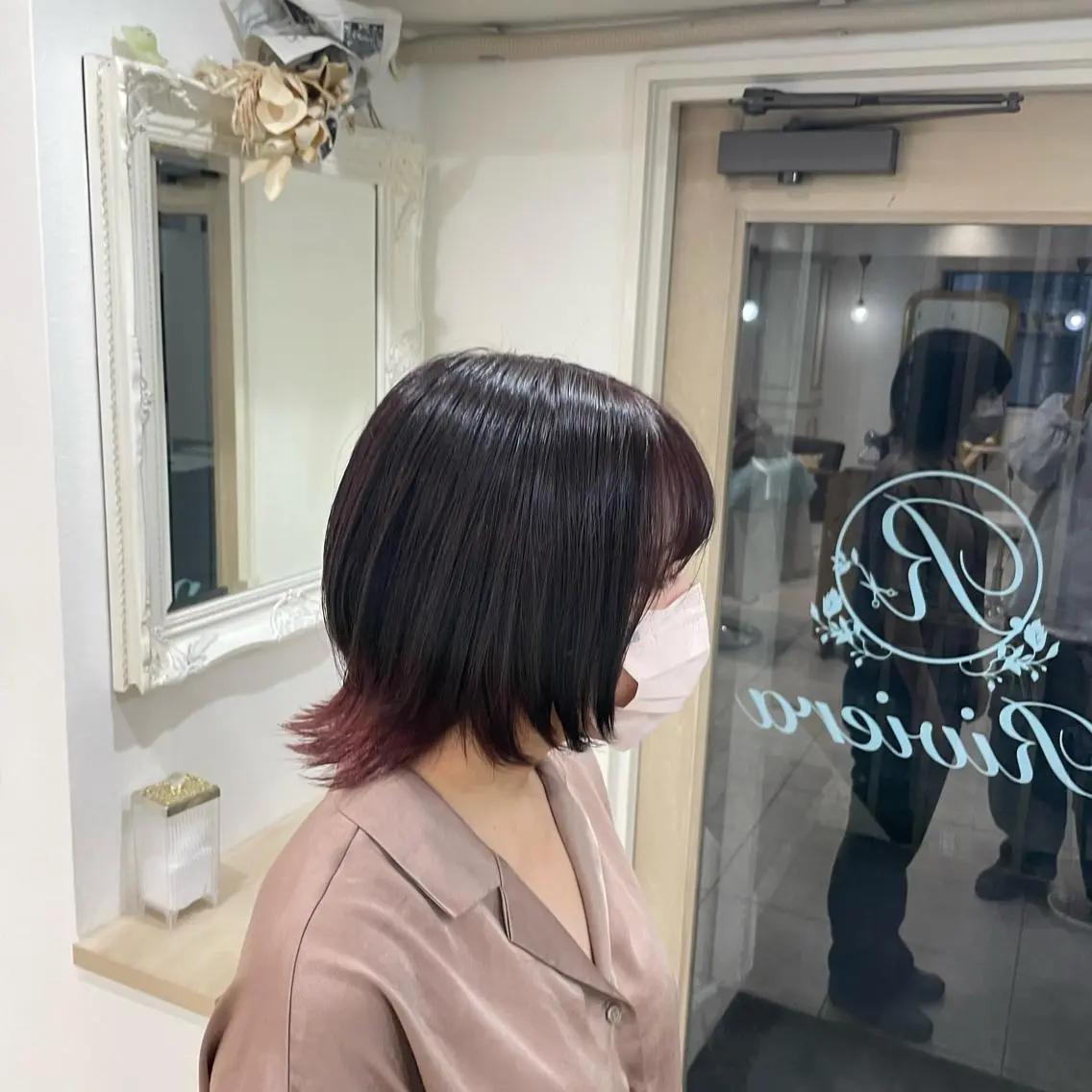 ショート カラー ピンクカラー ウルフカット ミルクティーベージュ /三村克彦のヘアスタイル