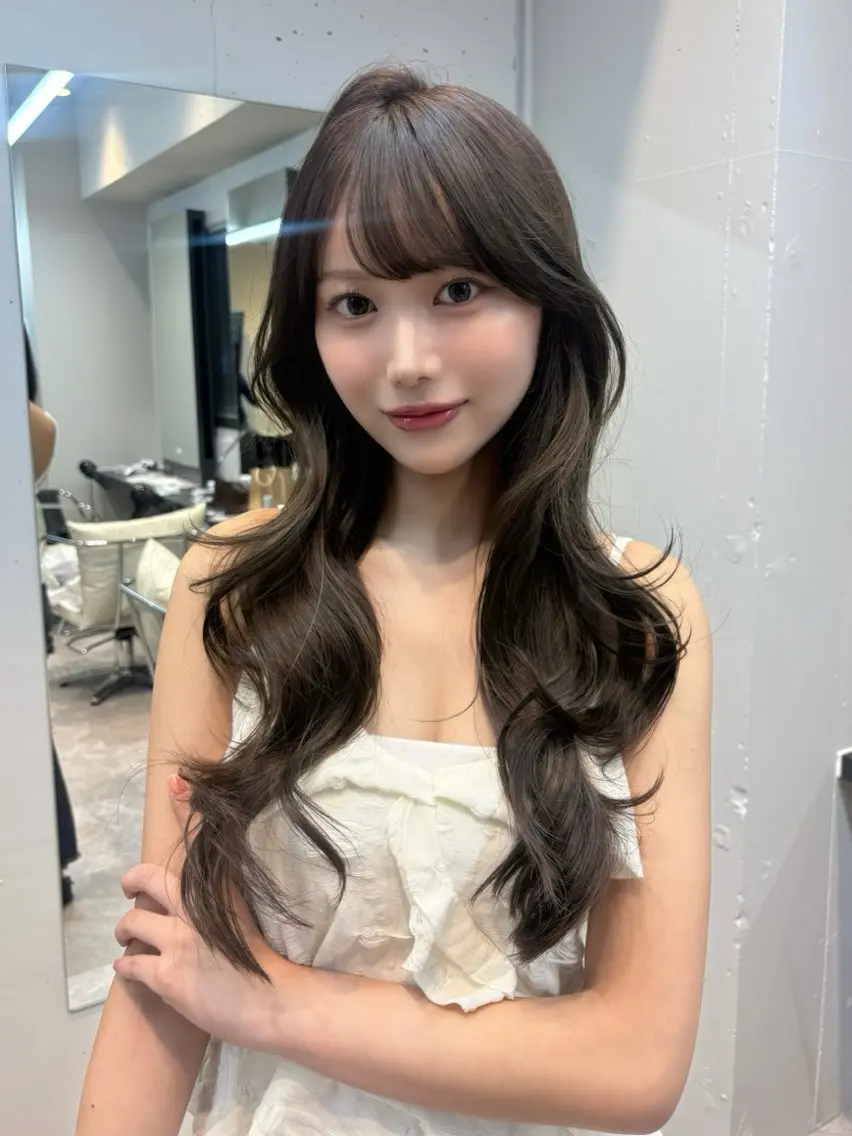 ロング カラー グレージュ レイヤーカット カット ヘアカラー トリートメント 韓国ヘア🎀 /♡𝓝𝓸𝓪♡のヘアスタイル