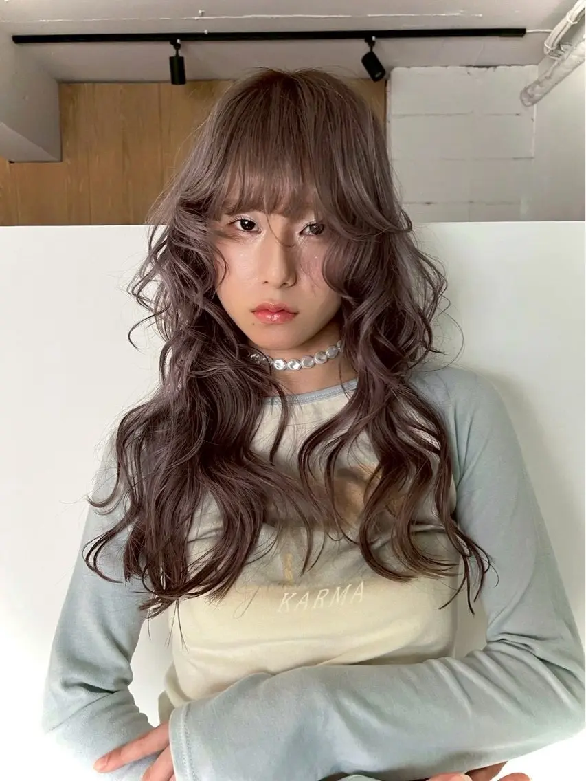 ロング 似合わせカット 縮毛矯正 ヘアカラー トリートメント あやか🌼 カラーモデル/栄のヘアスタイル