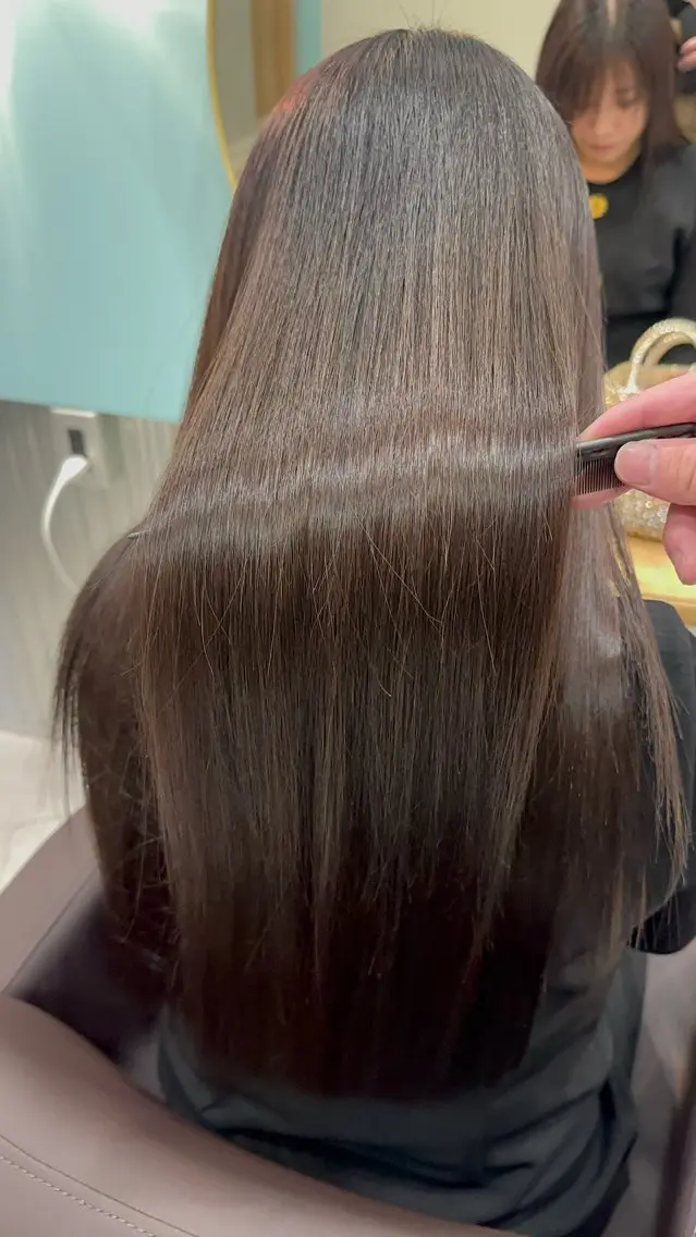 ロング カワカミ ユウダイのヘアスタイル