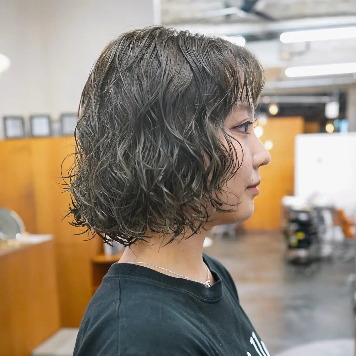ミディアム パーマ 藤川迅 曲がる縮毛矯正のヘアスタイル