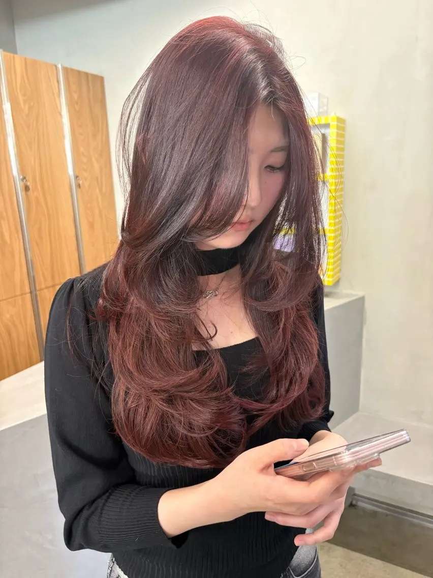 ロング カラー カット ヘアカラー トリートメント Saki/レイヤー/ 柔色カラー/顔まわりのヘアスタイル