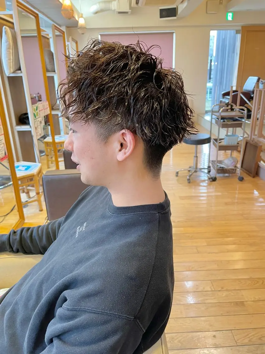 パーマ メンズ 村松 寛太のヘアスタイル