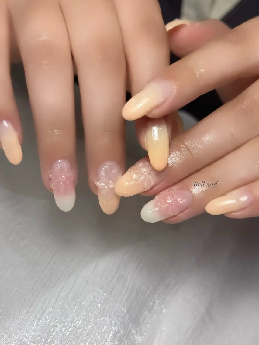 ネイル フラワーネイル グラデーション 夏ネイル ハンドネイル K suzuのネイルデザイン
