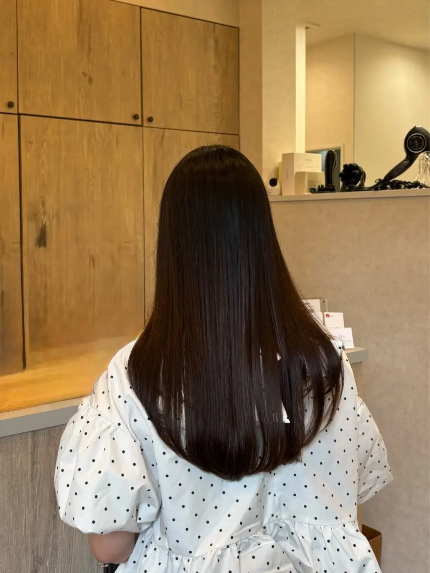 ロング カット トリートメント 透明感カラー🌿 moeのヘアスタイル