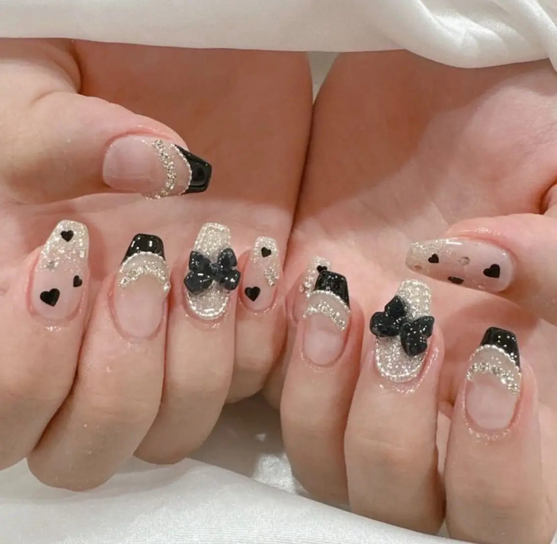 ネイル フレンチネイル ジェルネイル 韓国ネイル マグネットネイル マグネットフレンチ akina nailsのネイルデザイン