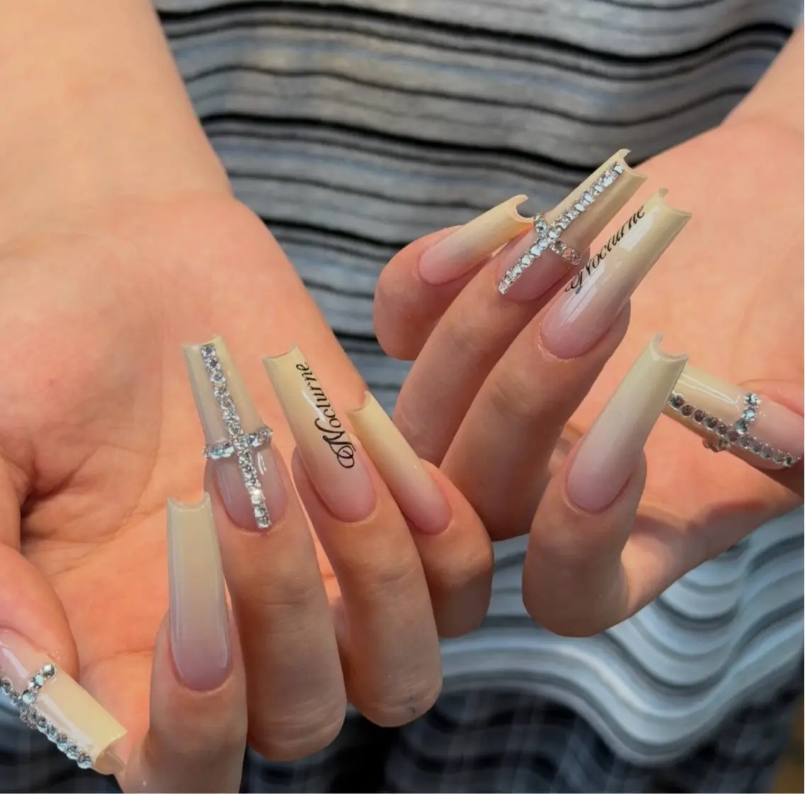 ネイル ハンドネイル Pure&Rich Nailのネイルデザイン