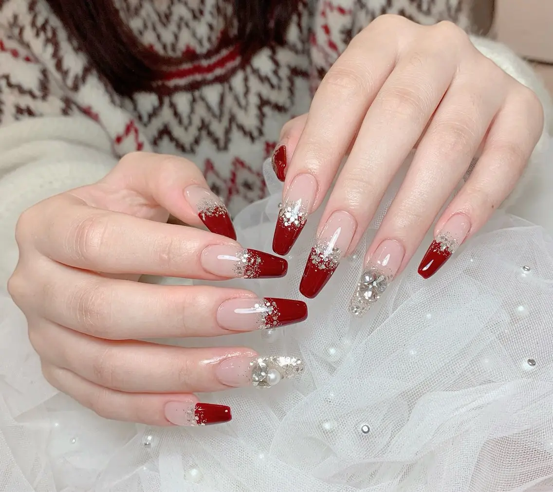 ✨チップ長さ出し+シンプルデザイン✨アート4本まで❣️パーツ2個付き、ストーンorパール10粒まで✨ソフトジェルオフ込みの写真
