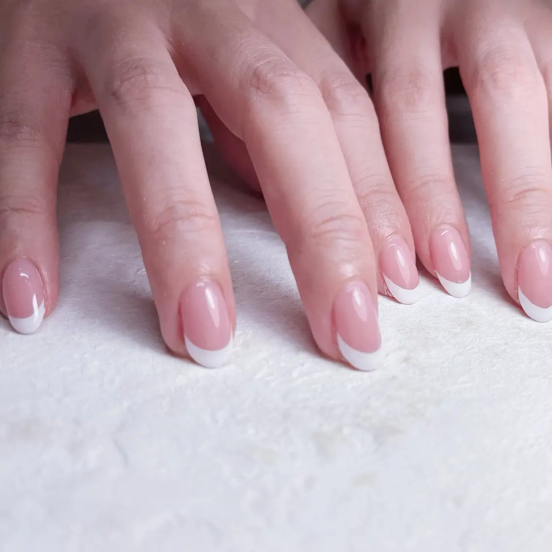ネイル フレンチネイル Nail R🌷 AKARI恵比寿のネイルデザイン