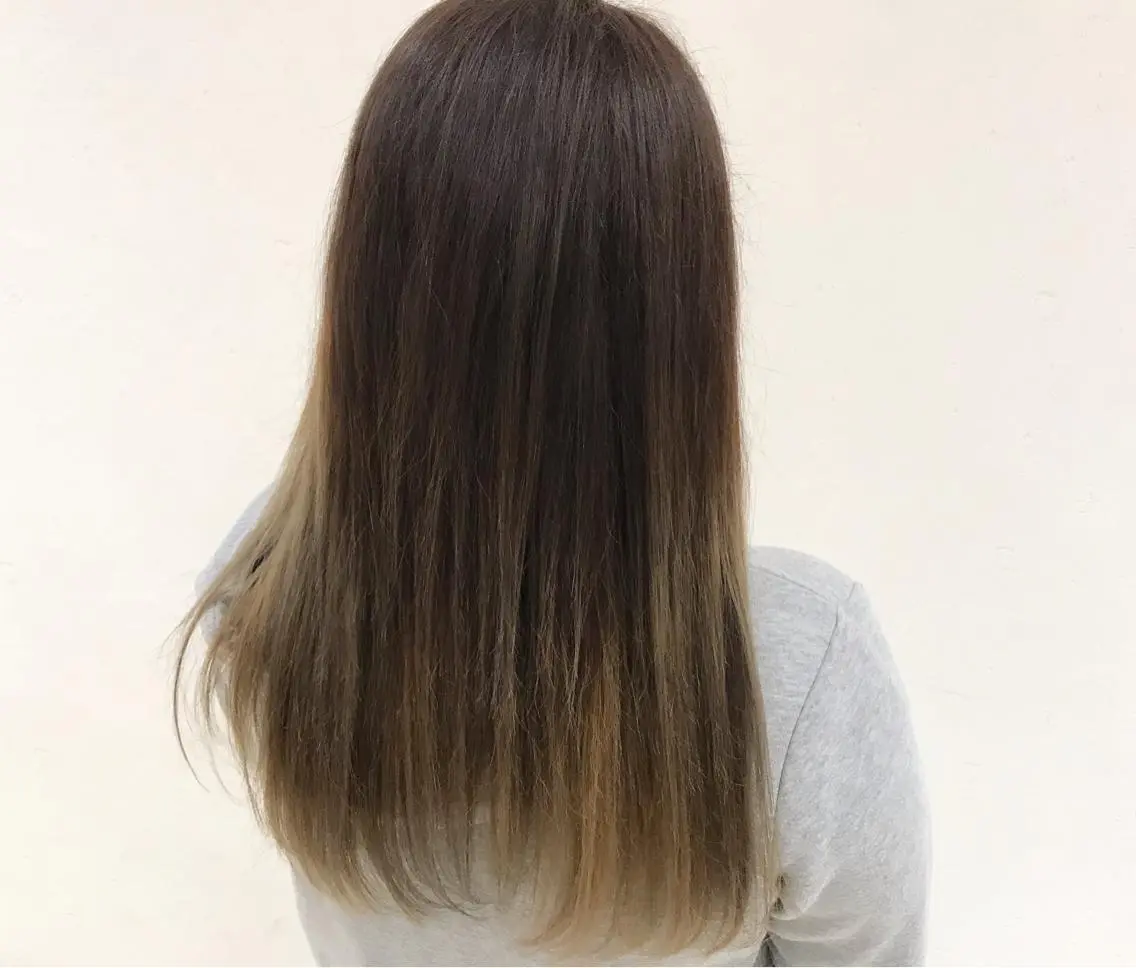 カラー グラデーションカラー 湯浅  隆のヘアスタイル