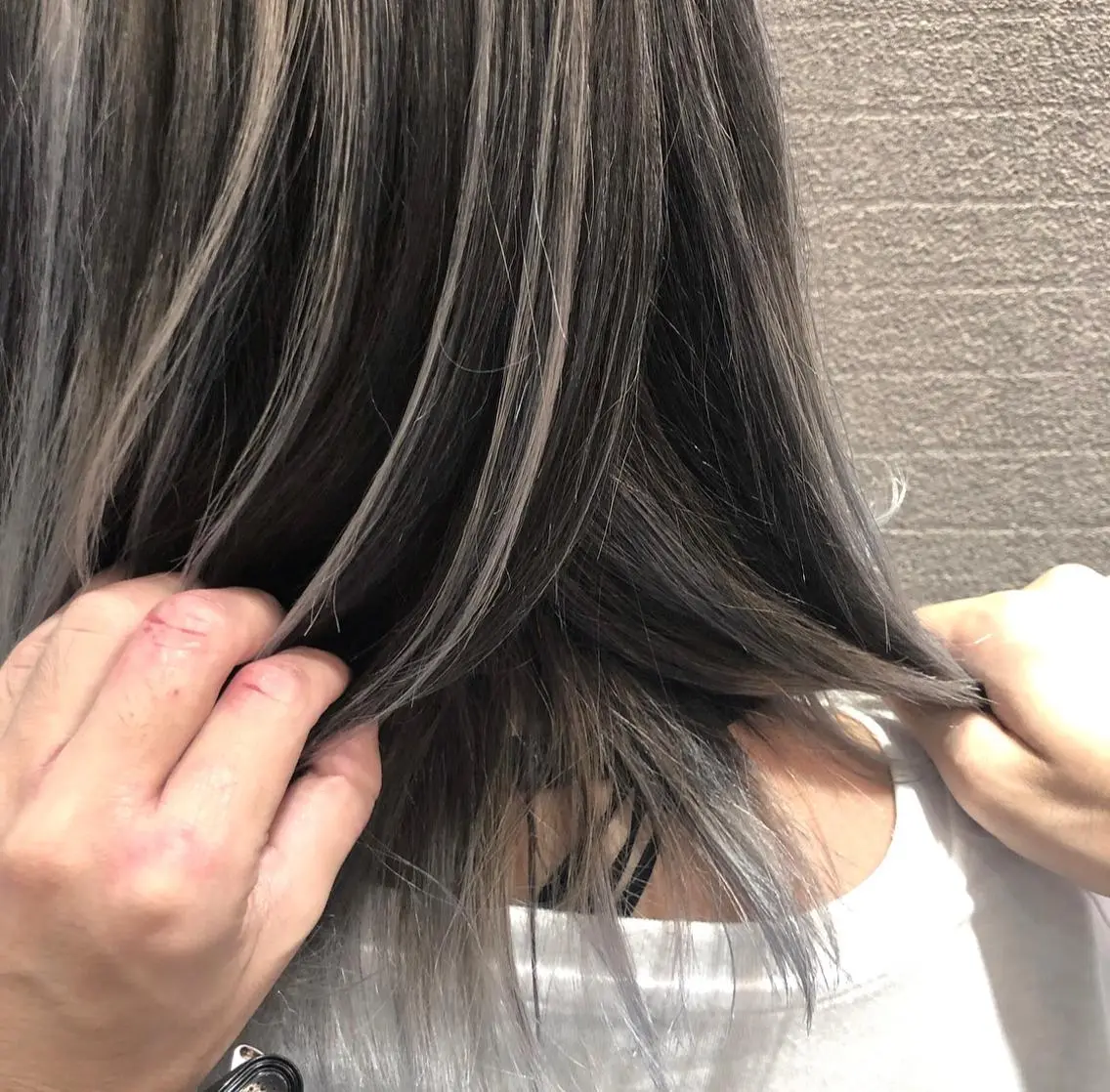 ミディアム カラー ヘアアレンジ バレイヤージュ デザインカラー ハイライトカラー ハイライト レイヤーカット アンドウ ユウ/ レイヤーカット/韓国のヘアスタイル
