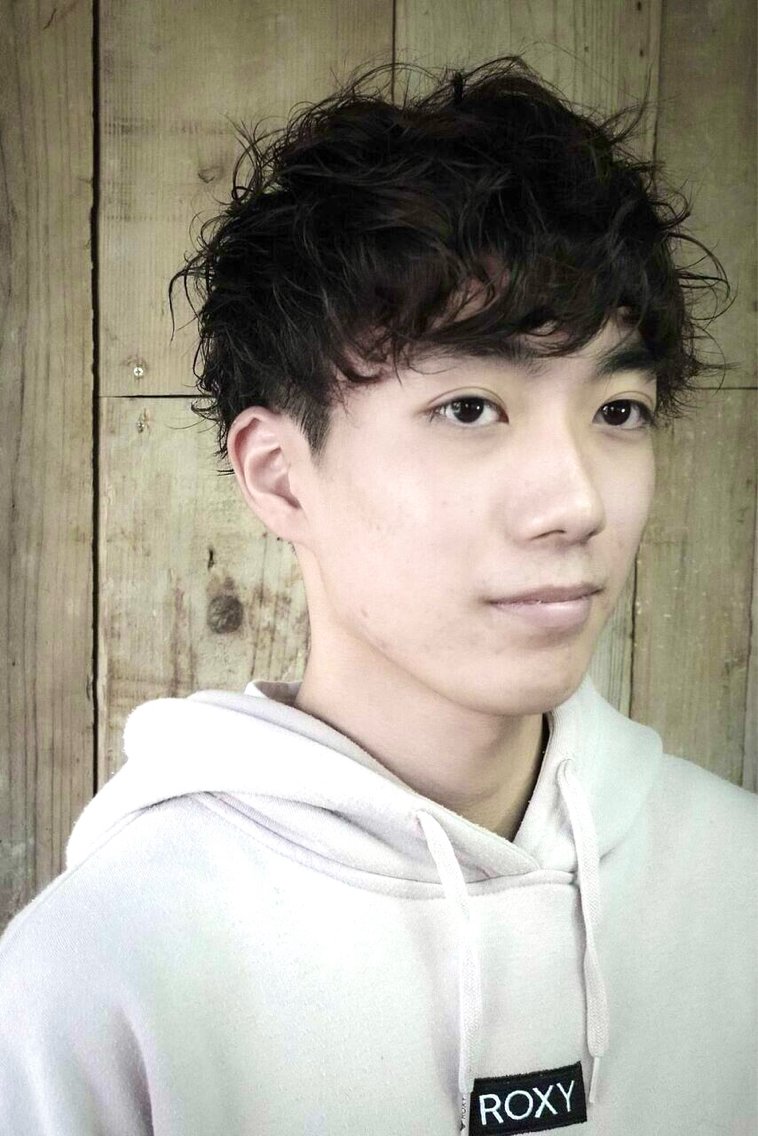 パーマ Glunge 徳田まりんのヘアスタイル